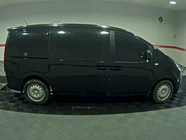 HYUNDAI STARIA 2.2 DIESEL CARGO 5-SEATER SMART — фото 3