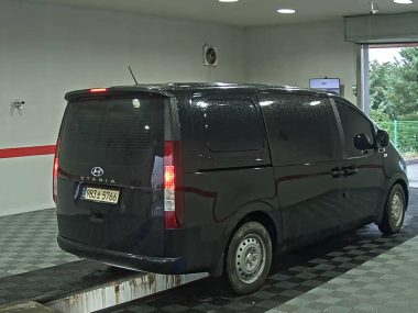HYUNDAI STARIA 2.2 DIESEL CARGO 5-SEATER SMART — фото 4