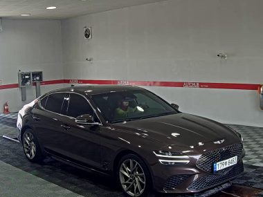 GENESIS THE NEW G70 GASOLINE 2.0T 2WD BASE MODEL — фото 2