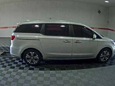 KIA THE NEW CARNIVAL 9-SEATER DIESEL LUXURY — фото 3