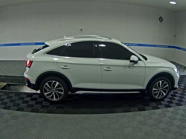 AUDI Q5 (2ND GEN) 40 TDI QUATTRO SPORTBACK — фото 3