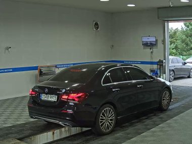 MERCEDES-BENZ A-CLASS (4TH GEN) A250 4MATIC SEDAN — фото 4