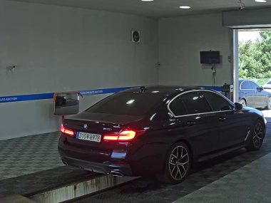 BMW 5 SERIES (7TH GEN) 530i xDRIVE M SPORT PACK — фото 4