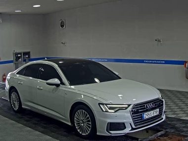 AUDI A6 (5TH GEN) 45 TFSI PREMIUM — фото 2