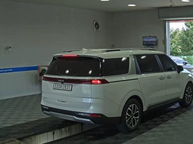 KIA NEW CARNIVAL (KA4) 9-SEATER DIESEL PRESTIGE — фото 4