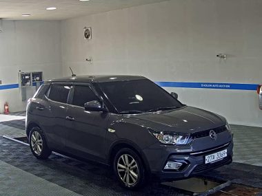 KG MOBILITY (SSANGYONG) TIVOLI ARMOUR 1.6 DIESEL TX — фото 2
