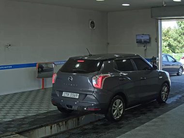 KG MOBILITY (SSANGYONG) TIVOLI ARMOUR 1.6 DIESEL TX — фото 4