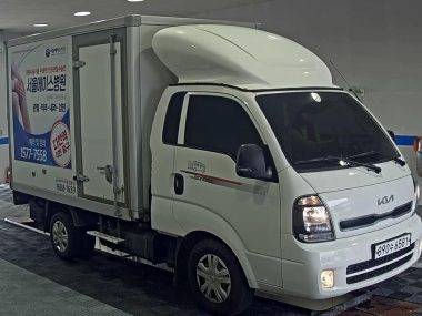 KIA THE NEW BONGO III CARGO BUILT-IN BOX TRUCK PLUS MODEL — фото 2