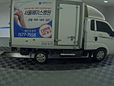 KIA THE NEW BONGO III CARGO BUILT-IN BOX TRUCK PLUS MODEL — фото 3