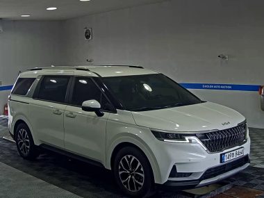 KIA NEW CARNIVAL (KA4) 9-SEATER DIESEL PRESTIGE — фото 2