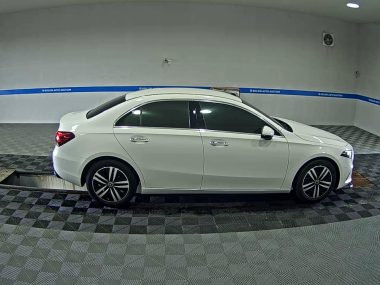 MERCEDES-BENZ A-CLASS (4TH GEN) A220 SEDAN — фото 3