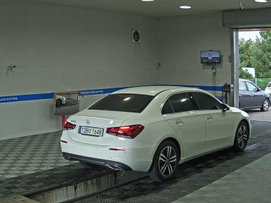 MERCEDES-BENZ A-CLASS (4TH GEN) A220 SEDAN — фото 4