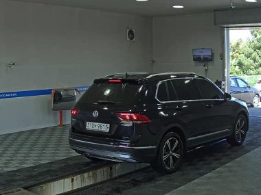 VOLKSWAGEN TIGUAN (2ND GEN) 2.0 TDI PRESTIGE — фото 4