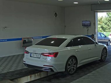 AUDI A6 (5TH GEN) 45 TFSI QUATTRO PREMIUM — фото 4