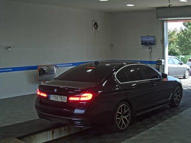 BMW 5 SERIES (7TH GEN) 530i xDRIVE M SPORT PACK — фото 4