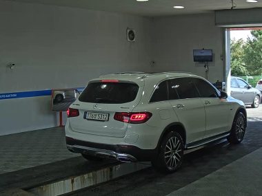 MERCEDES-BENZ GLC-CLASS GLC 300e 4MATIC — фото 4