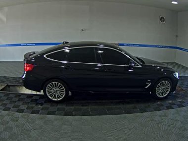 BMW GRAN TURISMO (GT) 3 SERIES GT 320d LUXURY LINE — фото 3