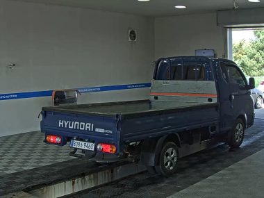 HYUNDAI PORTER II LPG SUPER CAB EXTRA LONG WHEELBASE MODERN — фото 4