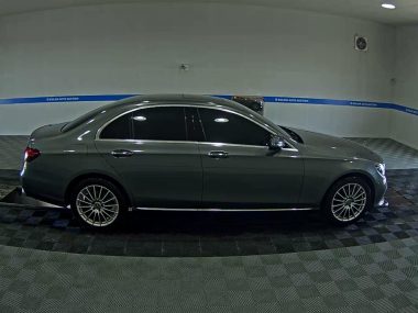 MERCEDES-BENZ E-CLASS (5TH GEN) E250 EXCLUSIVE — фото 3