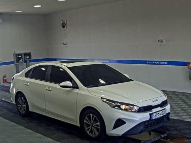 KIA THE NEW K3 1.6 GASOLINE PRESTIGE — фото 2