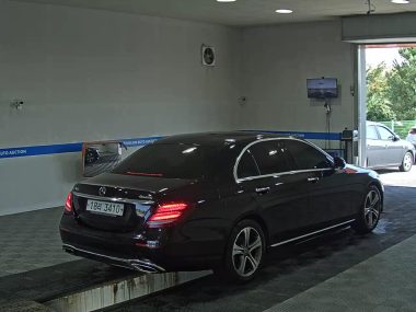 MERCEDES-BENZ E-CLASS (5TH GEN) E300 AVANTGARDE — фото 4