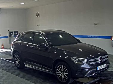 MERCEDES-BENZ GLC-CLASS GLC 300e 4MATIC — фото 2