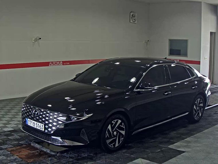 HYUNDAI THE NEW GRANDEUR IG HYBRID 2.4 HEV LE BLANC