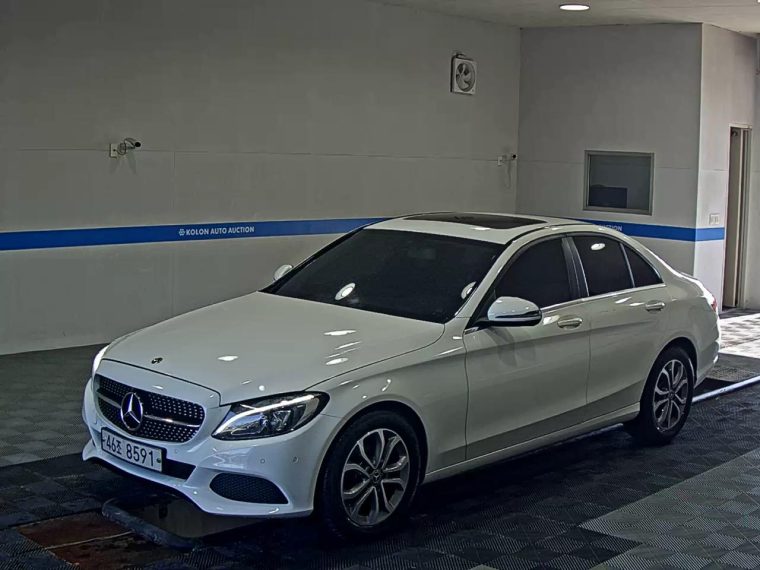 MERCEDES-BENZ C-CLASS (4TH GEN) C200 d