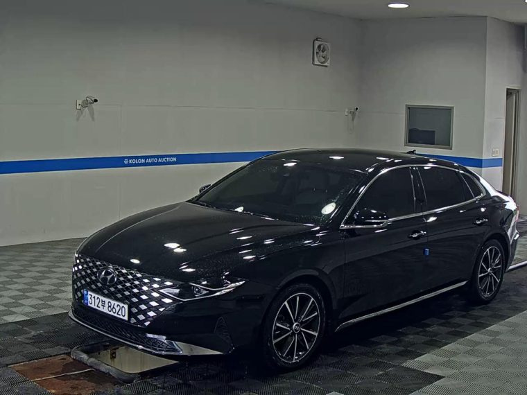 HYUNDAI THE NEW GRANDEUR IG GASOLINE 2.5 LE BLANC