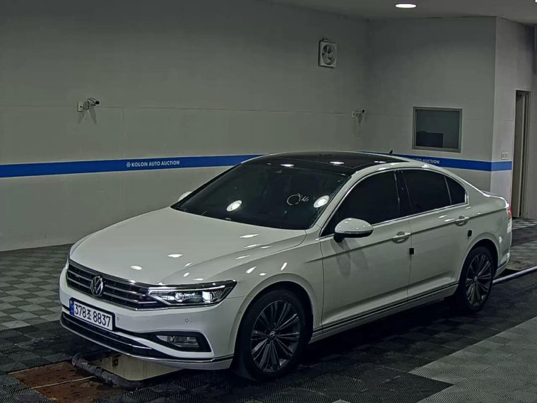 VOLKSWAGEN PASSAT GT (8TH GEN) 2.0 TDI 4MOTION PRESTIGE