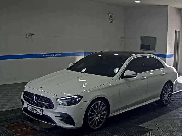 MERCEDES-BENZ E-CLASS (5TH GEN) E350 4MATIC AMG LINE