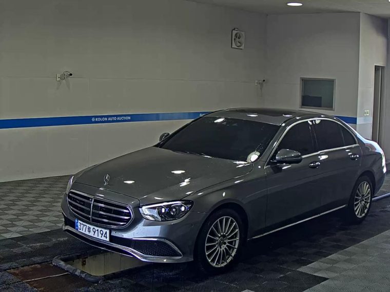 MERCEDES-BENZ E-CLASS (5TH GEN) E250 EXCLUSIVE