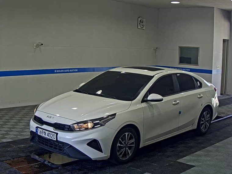 KIA THE NEW K3 1.6 GASOLINE PRESTIGE