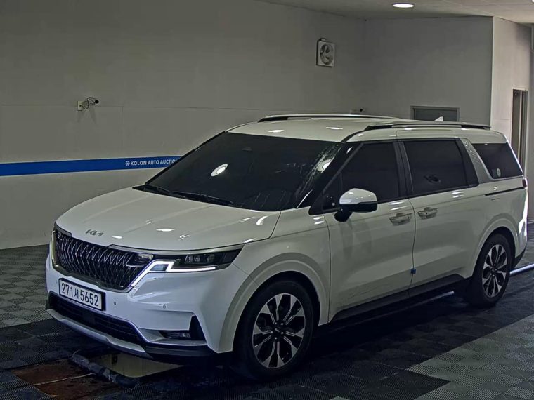 KIA NEW CARNIVAL (KA4) 9-SEATER DIESEL PRESTIGE