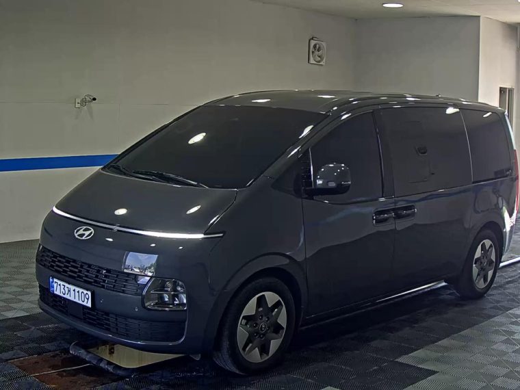 HYUNDAI THE NEW STARIA HEV