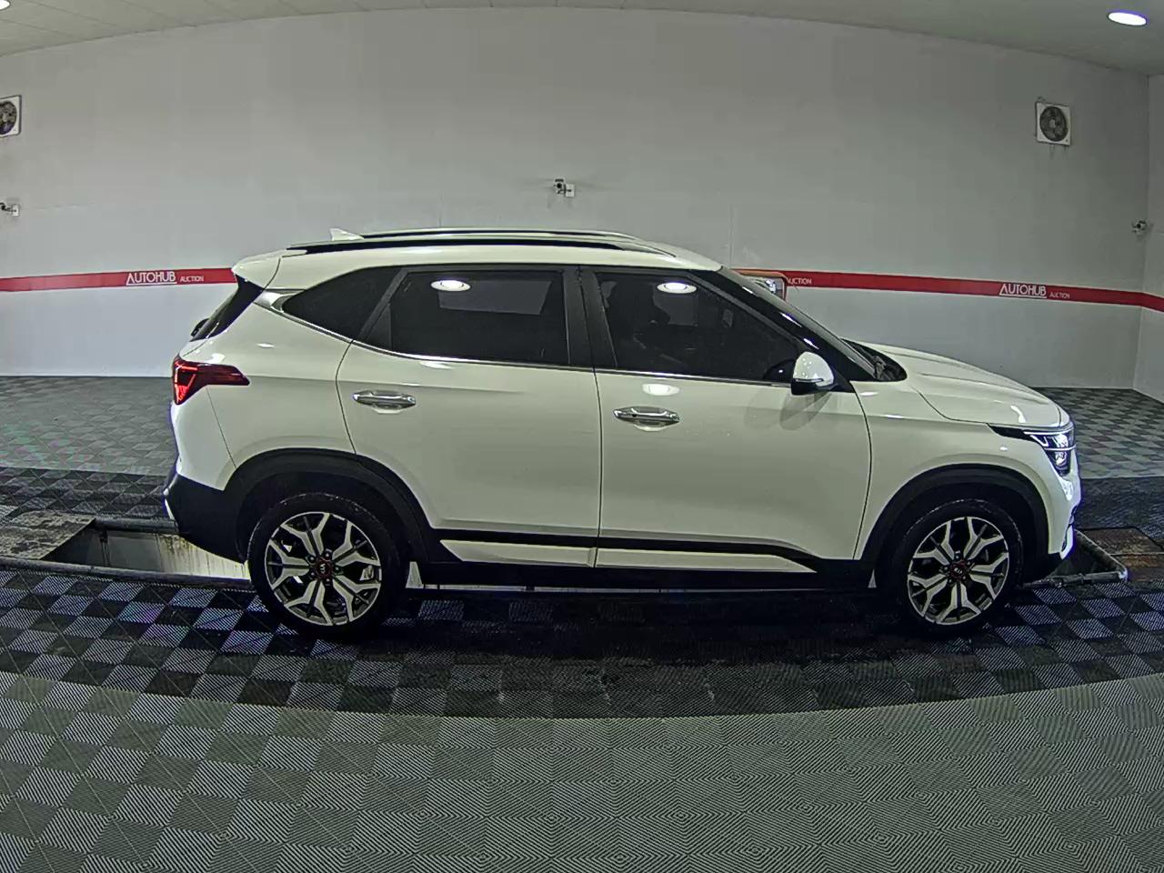 KIA SELTOS 1.6 GASOLINE 2WD NOBLESSE - фото 2