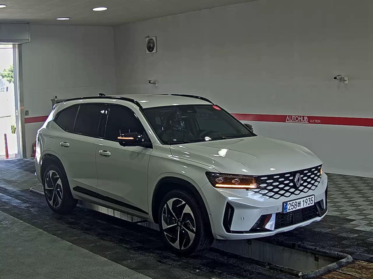 RENAULT (SAMSUNG) GRAND KOLEOS HYBRID 1.5 HEV ICONIC - фото 1