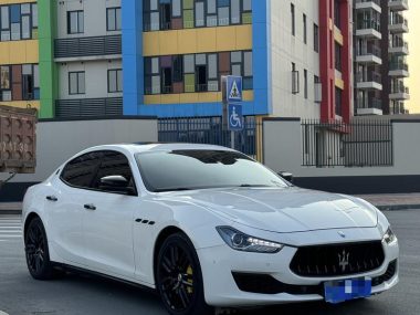 Maserati Ghibli 3.0T Standard — фото 3