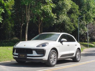 Porsche Macan 2022, фото 1