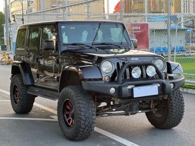 Jeep Wrangler 3.0L Sahara — фото 3