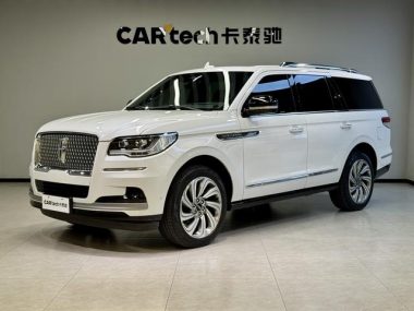 Lincoln Navigator 2022, фото 1