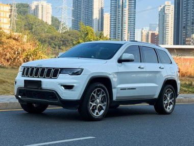 Jeep Grand Cherokee (Import) 2023, фото 1