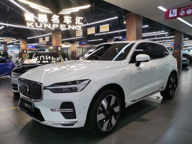Volvo XC60 2024, фото 1