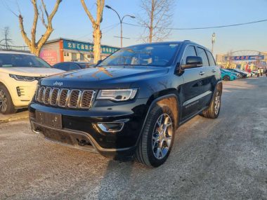 Jeep Grand Cherokee (Import) 2020, фото 1