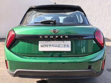 MINI MINI 1.5T COOPER 5-door Classic Line — фото 4