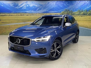 Volvo XC60 2018, фото 1