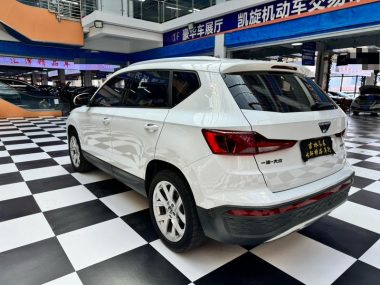 Jetta VS5 280TSI AT Advance — фото 4