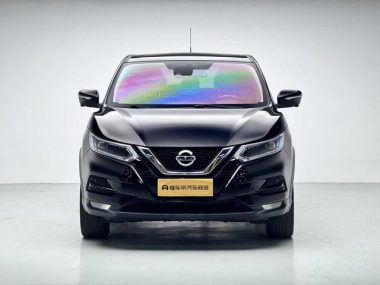 Nissan Qashqai 2.0L CVT Luxury — фото 2