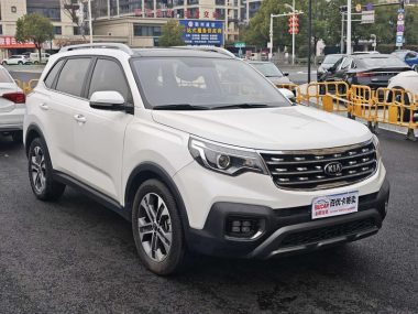 Kia Sportage 2.0L — фото 3