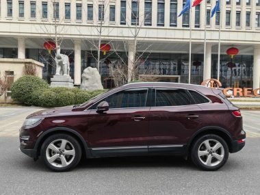 Lincoln MKC 2.0T 2WD Premium — фото 4